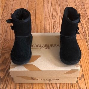 Ugg boot koolaburra size 8 toddler like new .